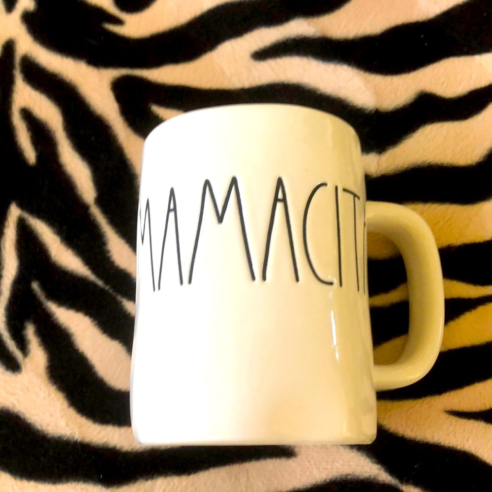 NWOT RAE DUNN “MAMACITA”  MUG